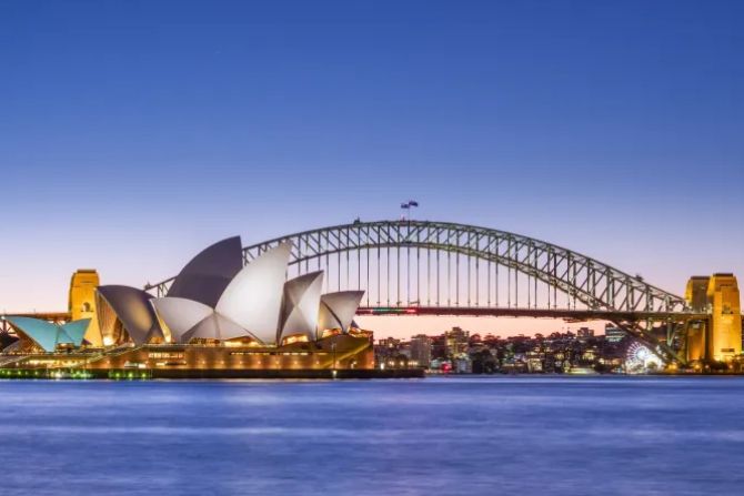 A view of the Opera House in the port zone of Sydney