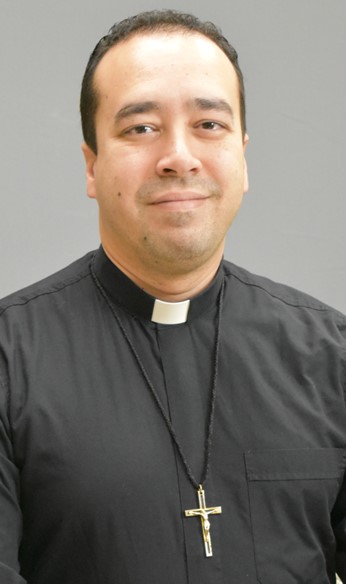 Father David Muñoz, OMI