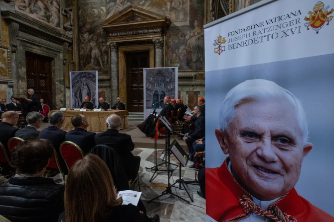 The Joseph Ratzinger-Benedict XVI Vatican Foundation awards the Ratzinger Prize to Notre Dame theologian Cyril O’Regan and Japanese sculptor Etsurō Sotoo